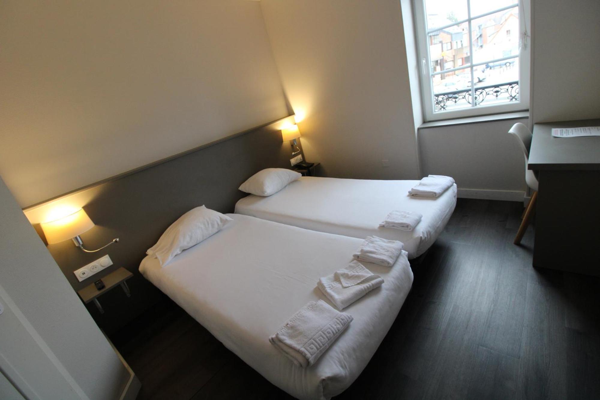 Hotel Casabianca มูแล็ง ภายนอก รูปภาพ