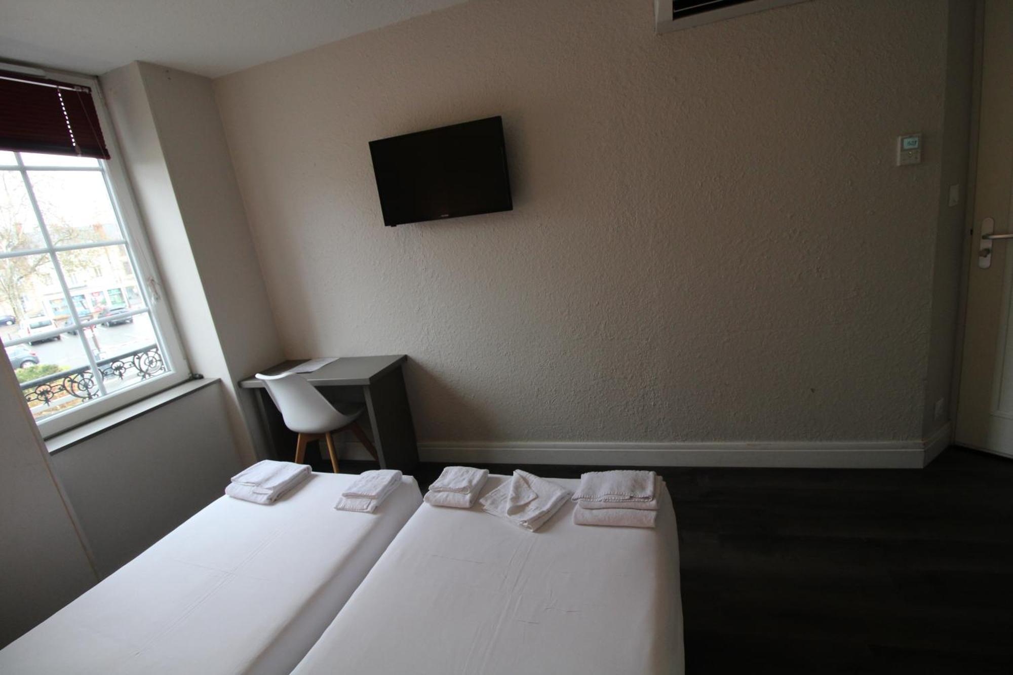 Hotel Casabianca มูแล็ง ภายนอก รูปภาพ